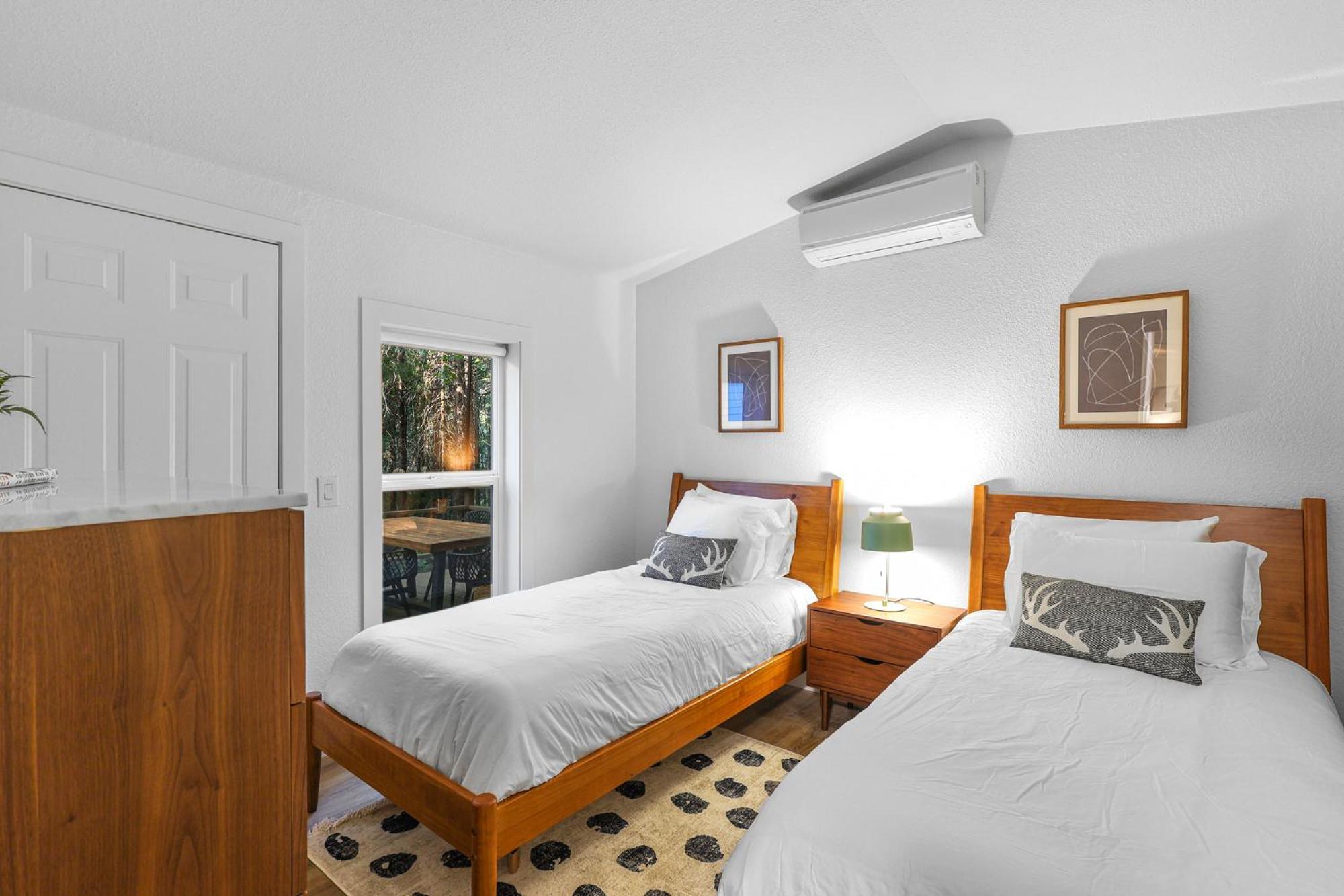 Cave Springs Resort Dunsmuir Dış mekan fotoğraf