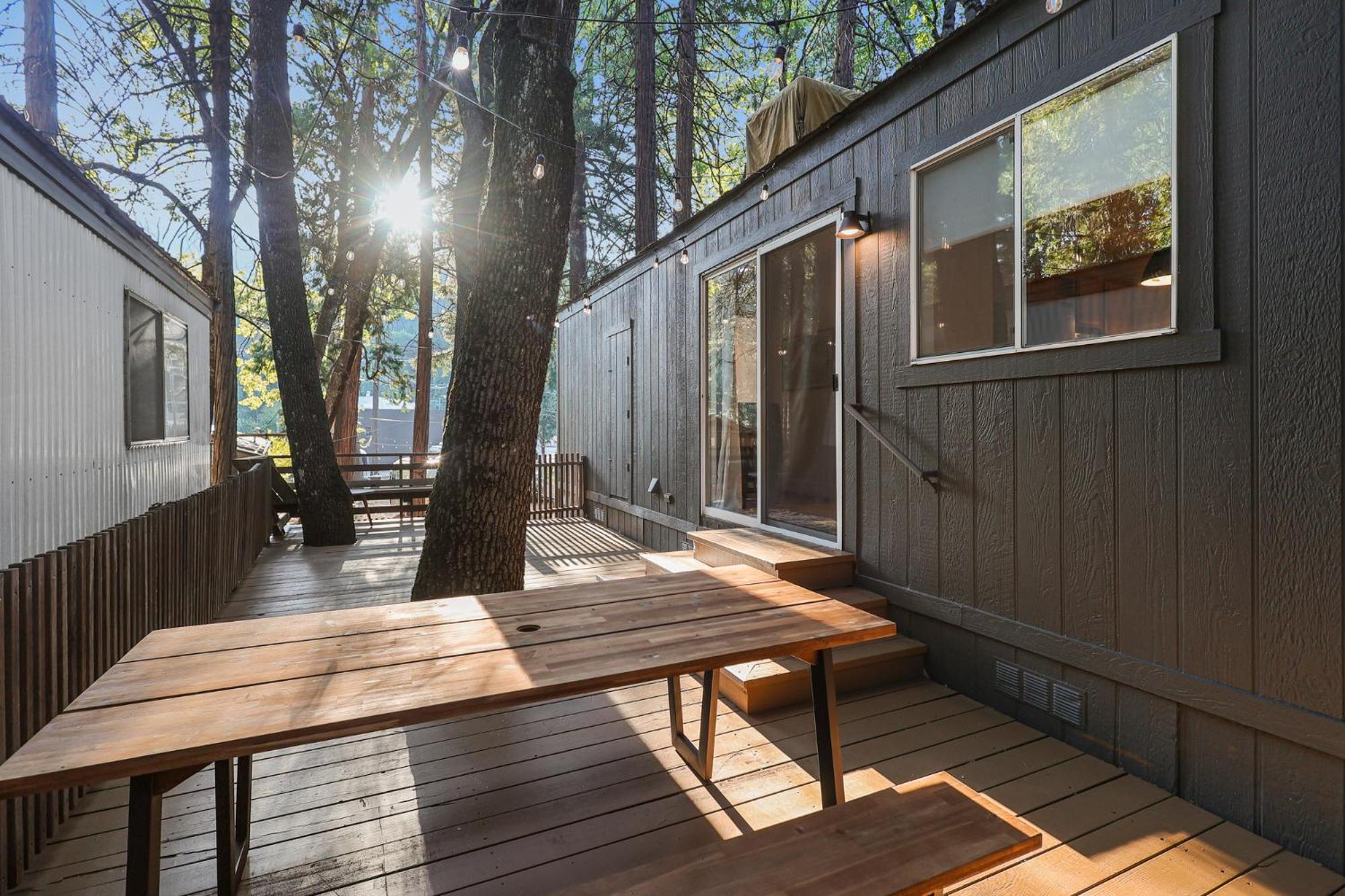 Cave Springs Resort Dunsmuir Dış mekan fotoğraf
